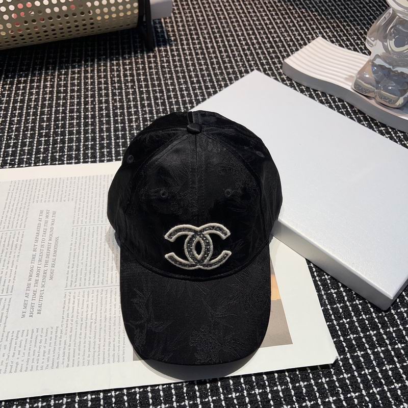 Chanel cap (200)